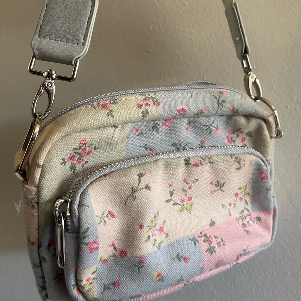 Wild fable purse